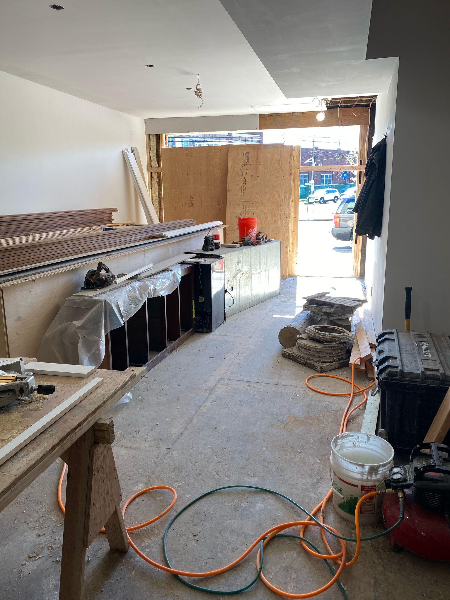 Skilled mason installing stone veneer